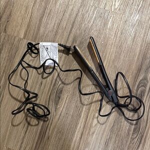 CHI Black Hair Straightener with Gold Plates